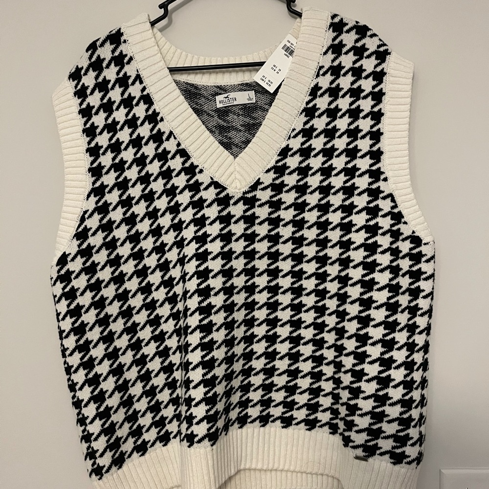 hollister sweater vest
